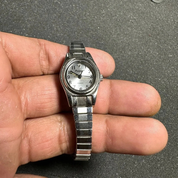 Precision by Gruen Ladies Watch Diamond Quartz Silver Tone Working GP505L - Picture 1 of 9